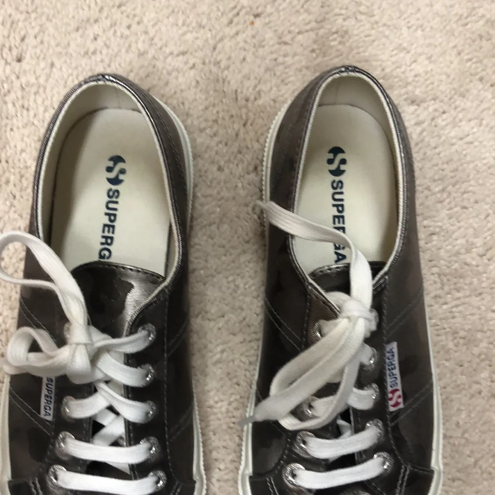 Superga 2750 Army Chrome Size 7